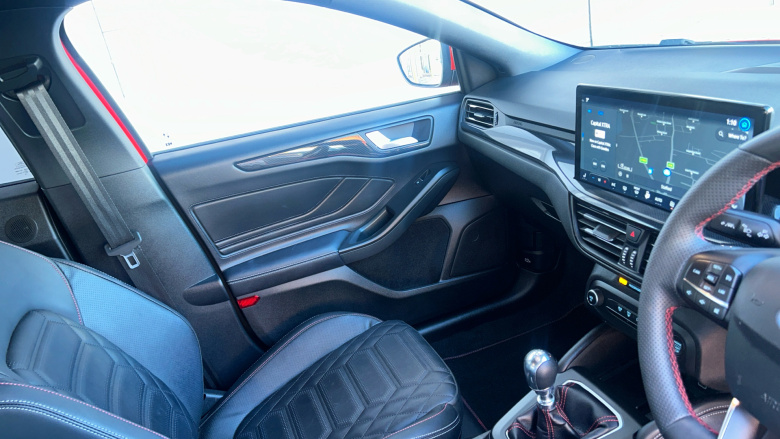 Ford Focus 1.0 EcoBoost Hybrid mHEV 155 ST-Line Vignale 5dr Petrol Hatchback